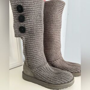 UGG Australia Women's Classic Cardy Grey Knit Boots